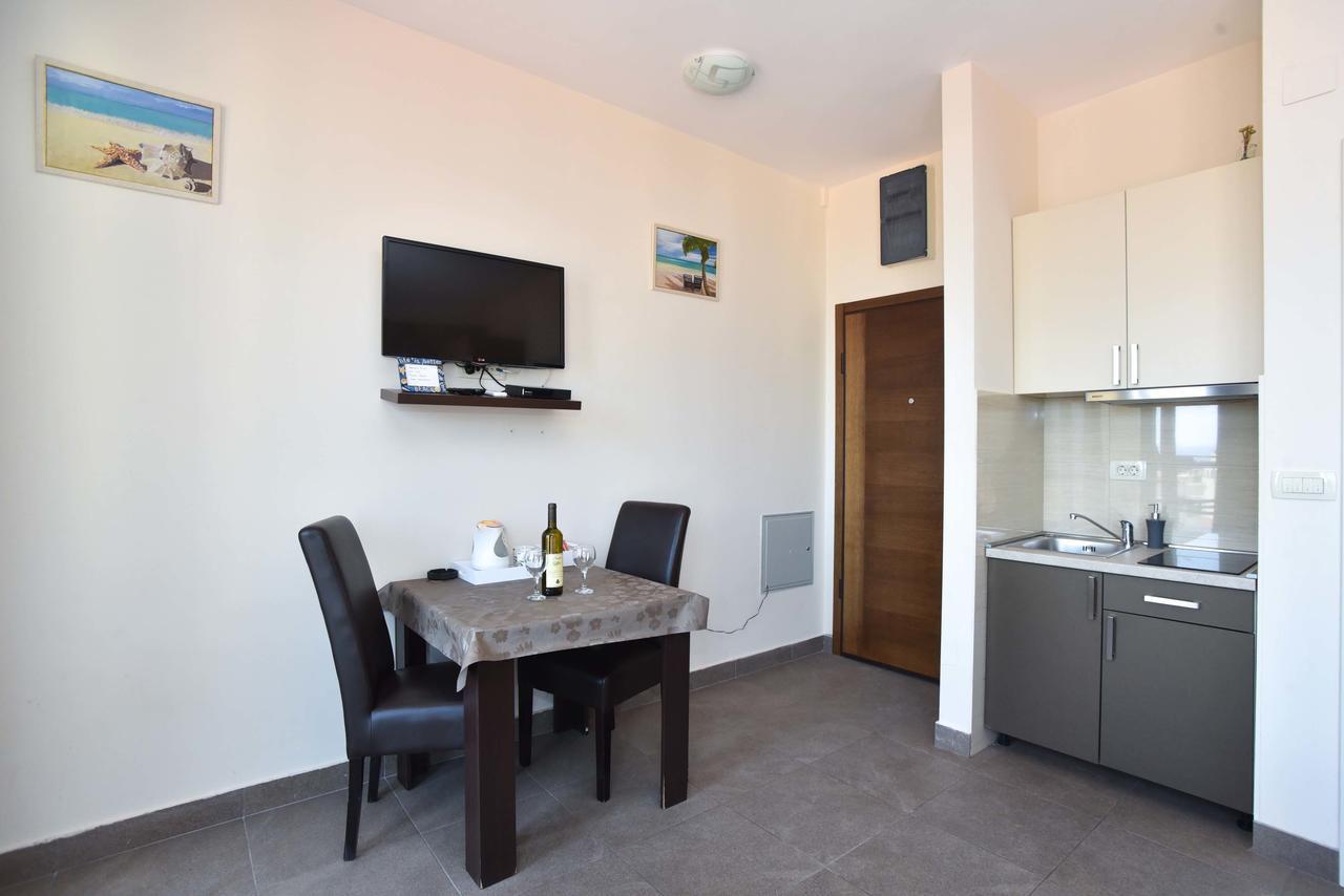 Apartments Jelusic Budva Exterior photo