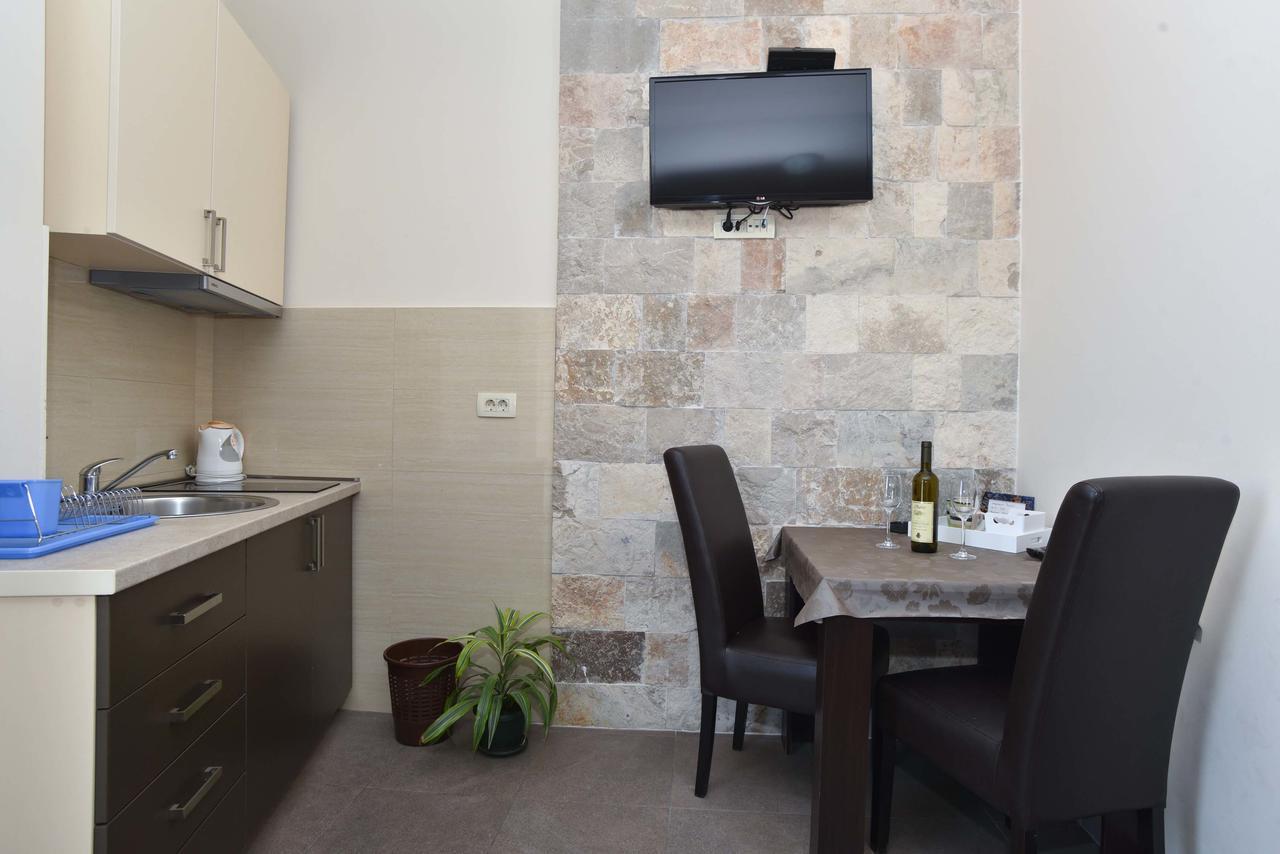 Apartments Jelusic Budva Exterior photo