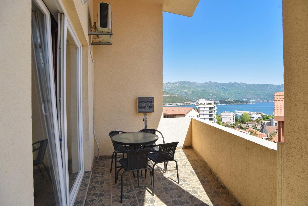 Apartments Jelusic Budva Exterior photo